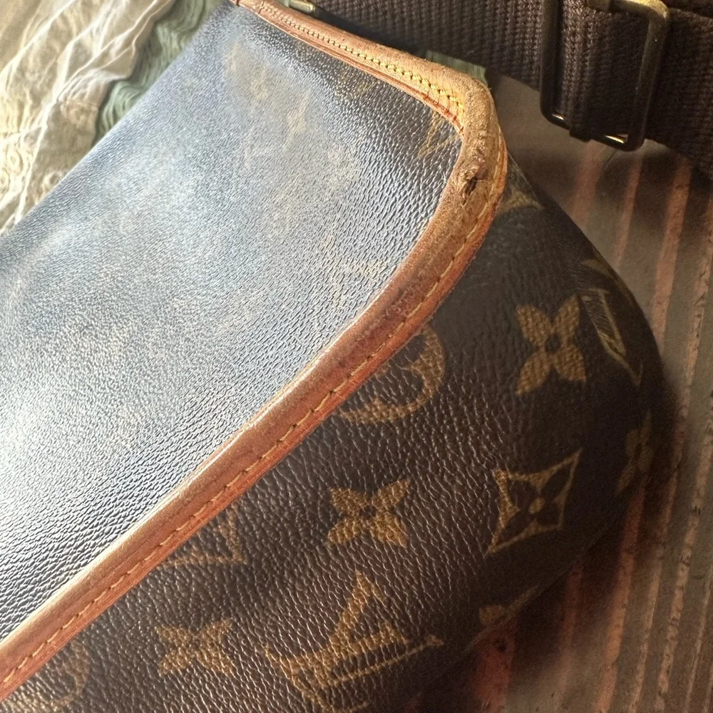 Louis Vuitton bosphore messenger cross body - Picture 8 of 9